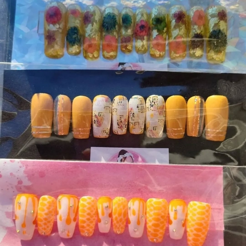 Handmade Wholesale Press On Nails - Picture 4 of 11